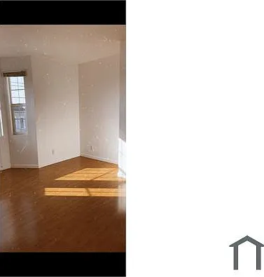 2 bed, 800 sqft, $2,400 — Photo 2