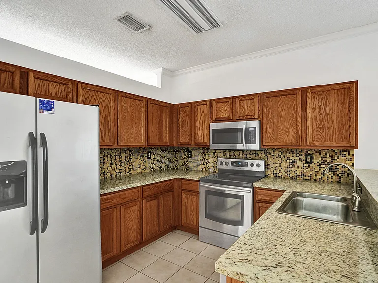 3717 Pebblebrook Mnr — Photo 16