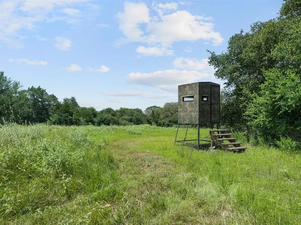 1080 Muddy Crk, Columbus, TX 78934