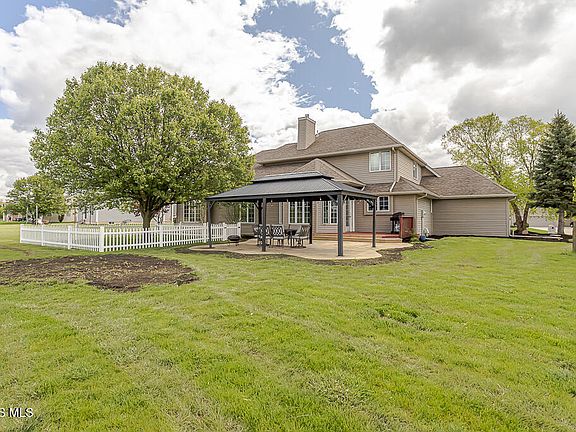 5th image of 3200 Jurnee Dr