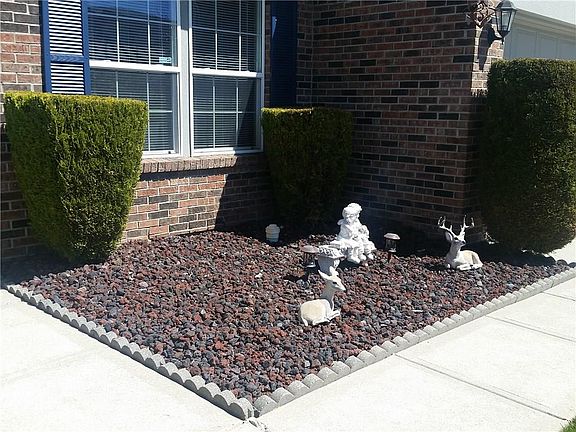 3rd image of 10924 Bellflower Ct