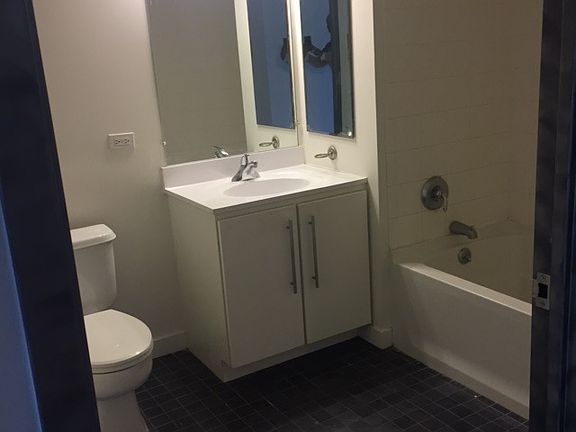 3rd image of 66 Main St APT 823
