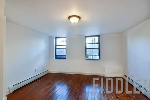 Rented by Fiddler Realty | media 7