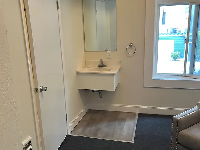 198 Carl St #831R — Photo 2