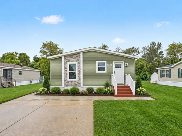 2360 Hillcrest Way, Zeeland, MI 49464