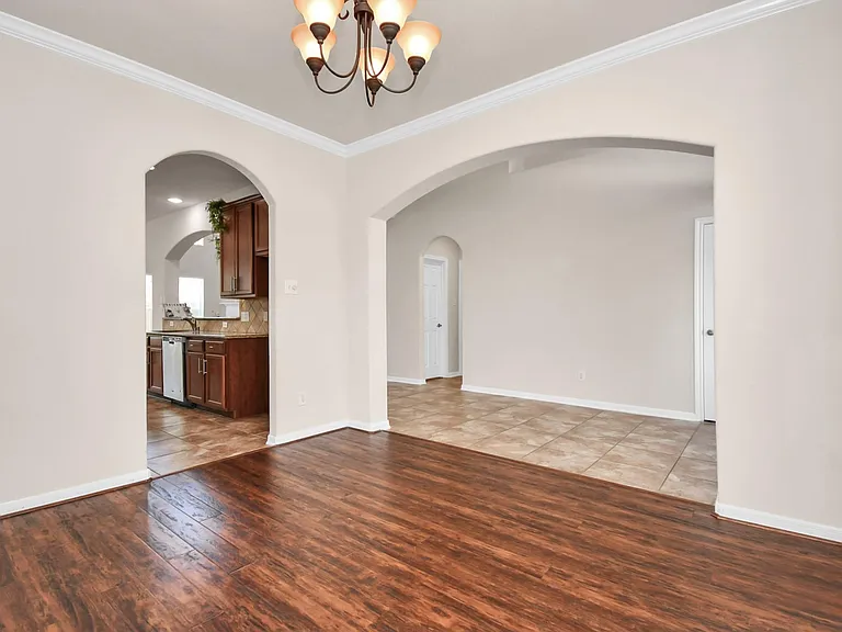 8627 Sweet Pasture Dr — Photo 4