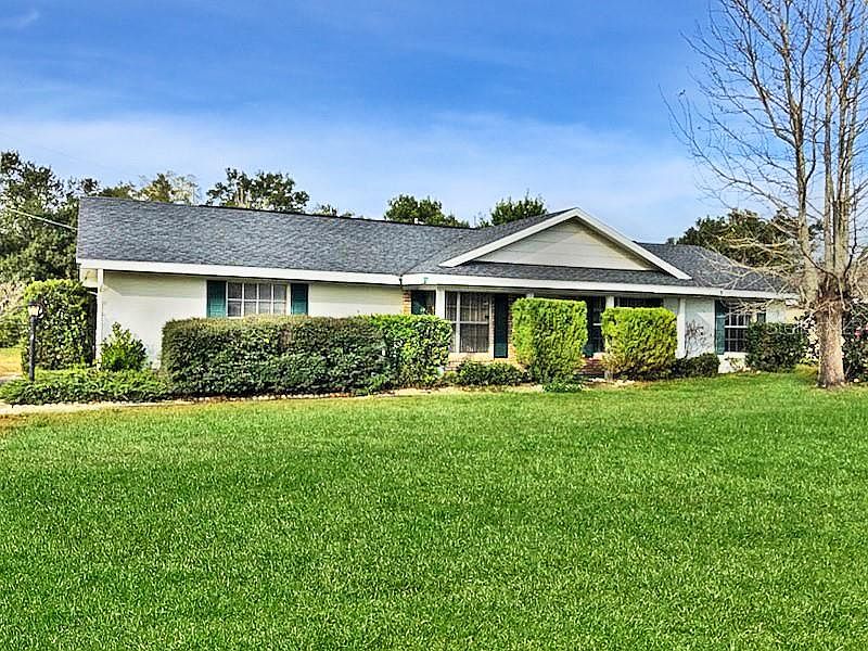 1st image of 1002 Feather Dr