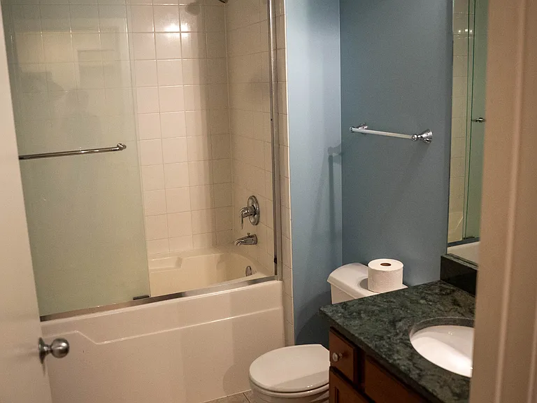 1735 N Paulina St #318 — Photo 5