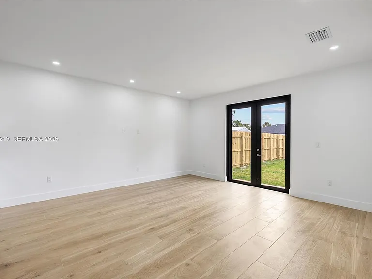 11088 SW 219th St — Photo 9