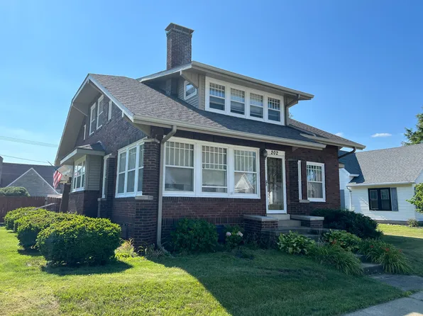 202 N Washington St, Ladoga, IN 47954