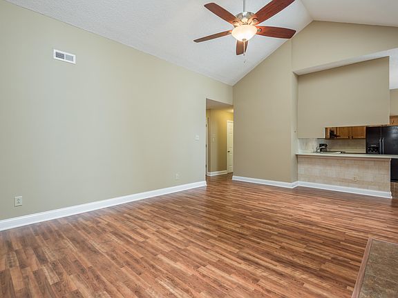 5th image of 8509 Islandic St