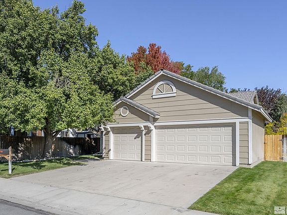2nd image of 1076 Amico Dr