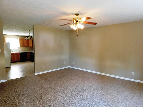 5th image of 11118 Lake Hamilton Ln #B