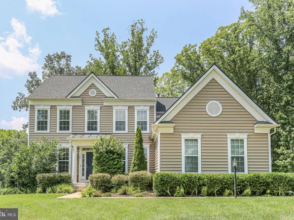 175 Stately Ave, Fredericksburg, VA 22406