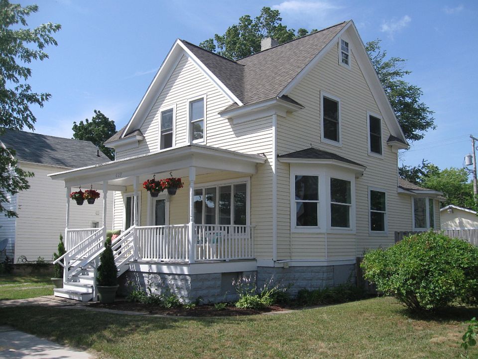 1st image of 627 Fulton St