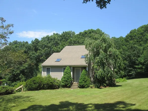 23 Blueberry Hl, Webster, MA 01570