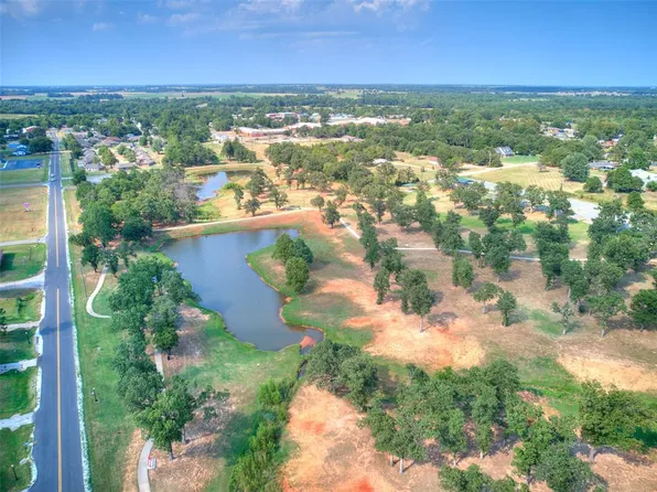 16 Sue Ln, McLoud, OK 74851