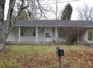 710 Rugby Ave, Jamestown, TN 38556