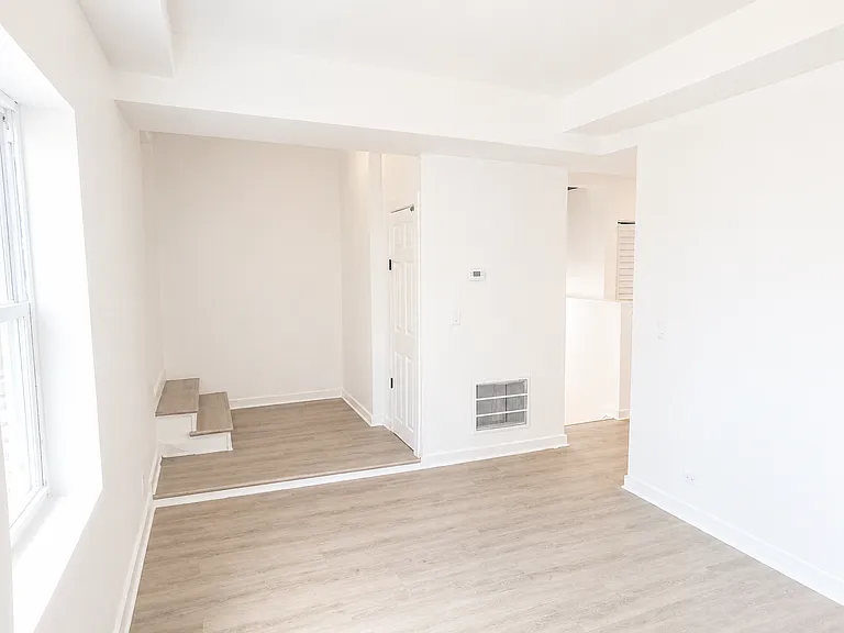 4519 W Thomas St #2 — Photo 1