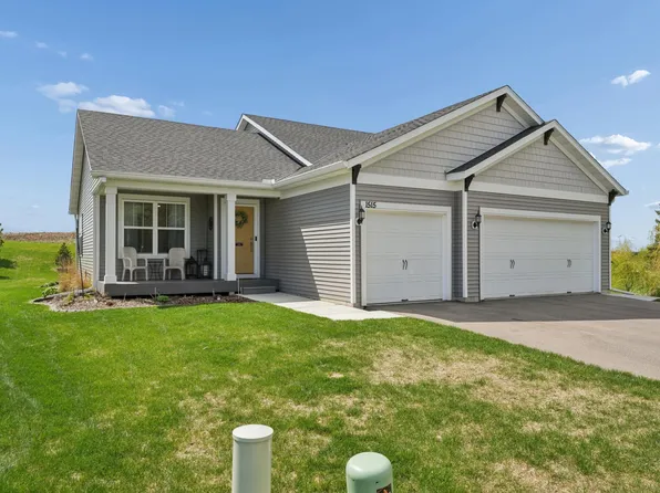 1515 Raymond Dr, Waconia, MN 55387
