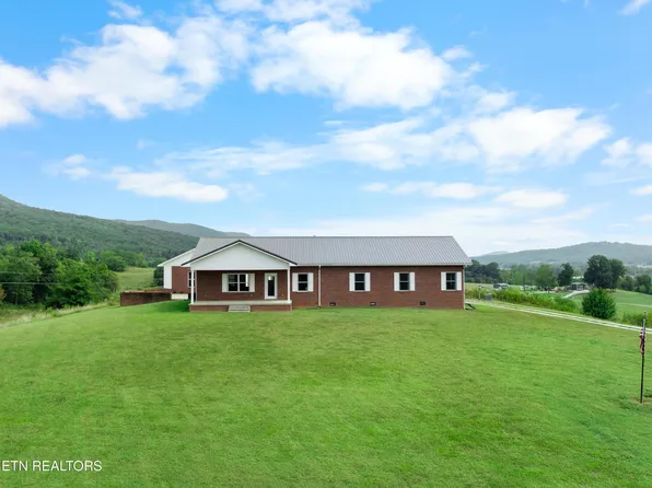 1695 Doaks Creek Rd, Speedwell, TN 37870