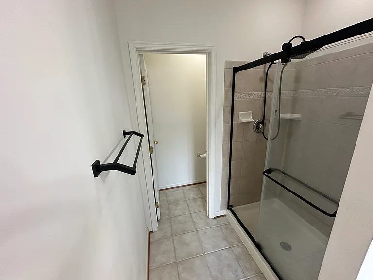 2207 Potomac Club Pkwy — Photo 21