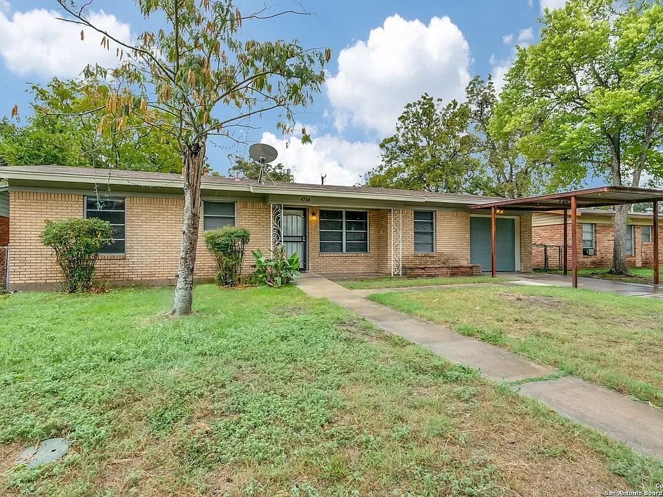 4714 Stoneleigh Dr