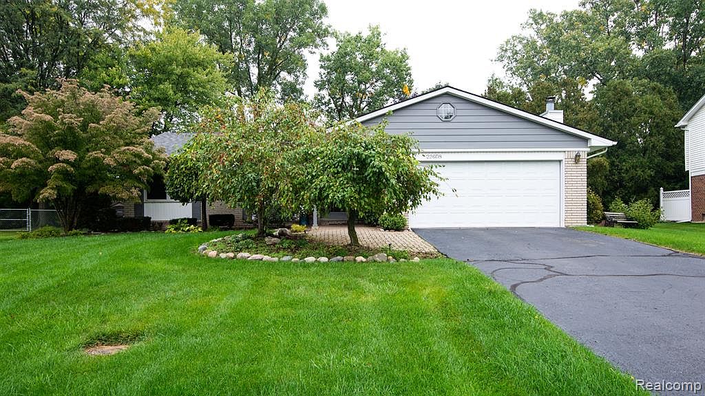 22608 Deerfield Rd, Novi, MI 48375 Zillow