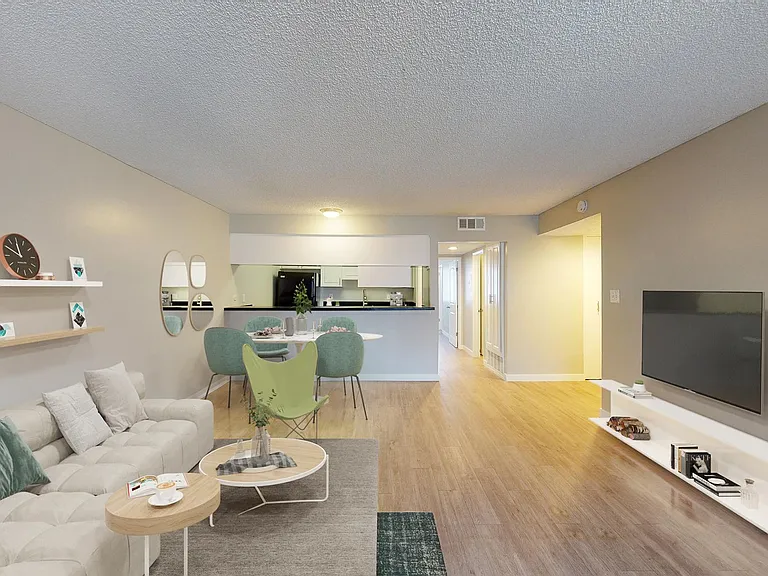 Pine Lake Apartments — Photo 10