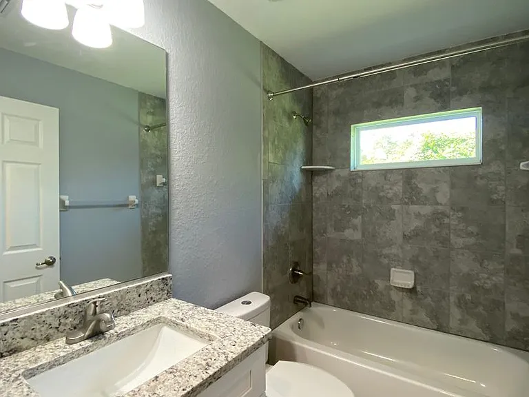 13724 SW 32nd Terrace Rd — Photo 9