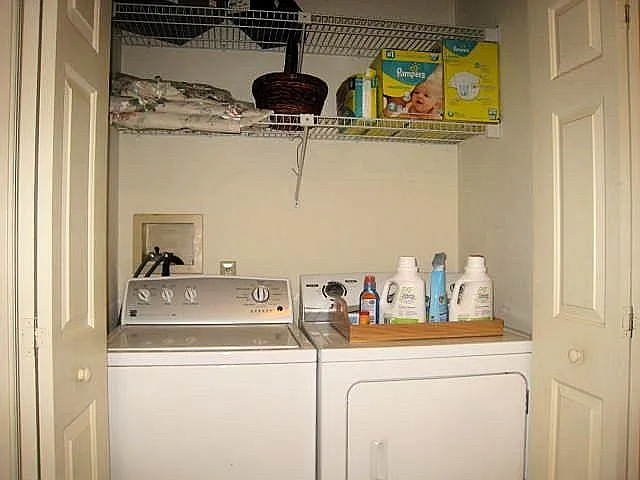 247 Crescent Dr — Photo 7