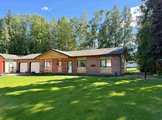1115 Dee Ln, North Pole, AK 99705