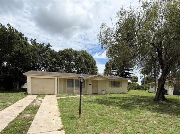 1407 Juddale St E, Lehigh Acres, FL 33936