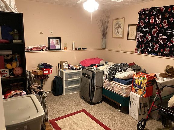 3rd image of 6728 Kentford Ct
