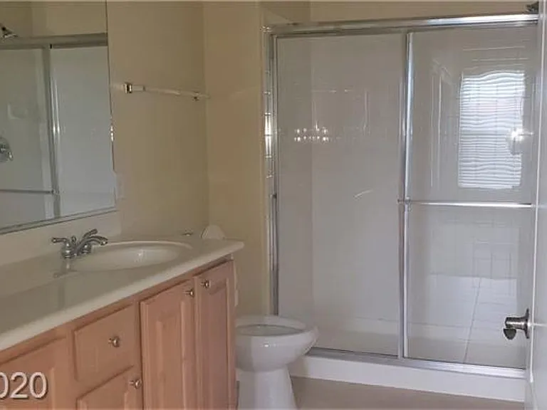 2305 W Horizon Ridge Pkwy #3923 — Photo 3
