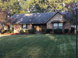 6007 S Cedar St, Pine Bluff, AR 71603
