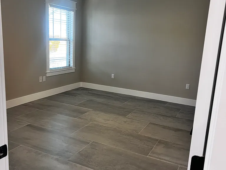 714 Hart St #714 — Photo 8