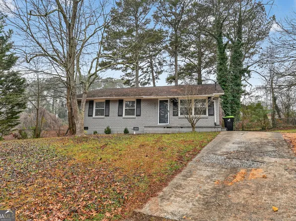 8195 Saxon Ct, Jonesboro, GA 30238