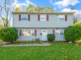 24 Hitchcock Pl, Montclair, NJ 07042