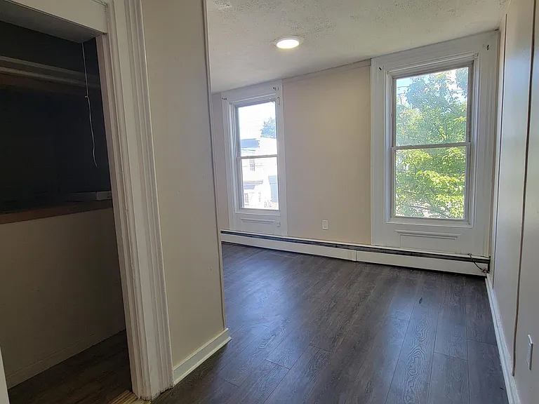 67 James St #2 — Photo 12