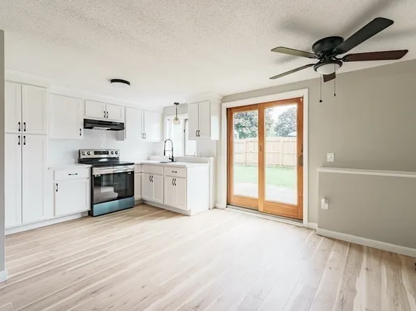 166 Shepherd St, Chicopee, MA 01013
