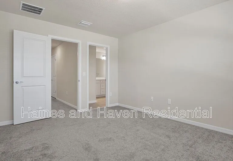4292 Chester Springs Blvd — Photo 13
