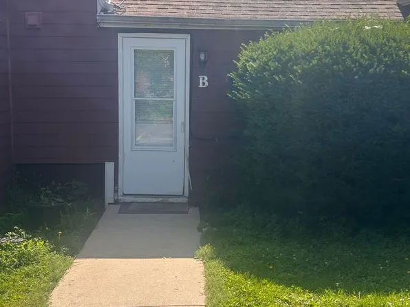 206, 206 Main St #B, Batavia, IL 60510