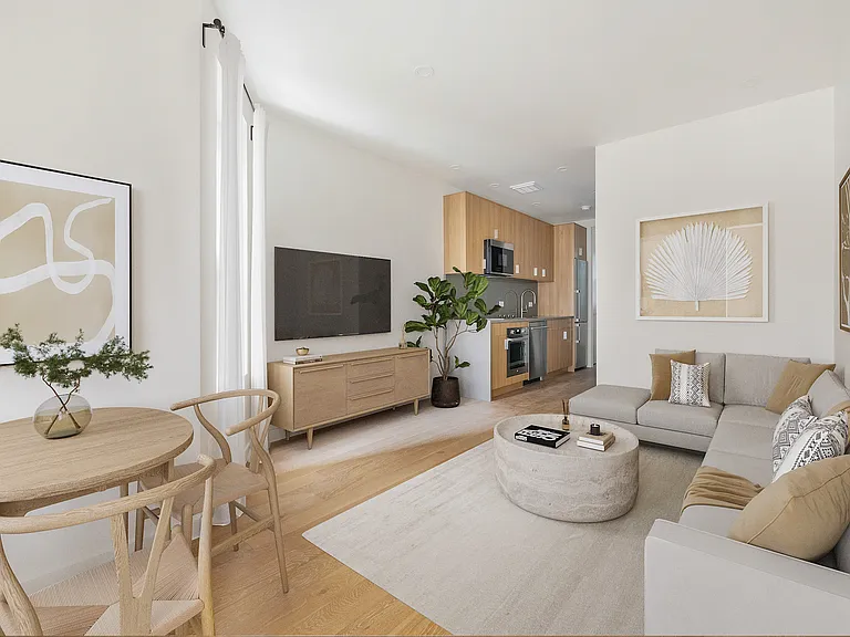 37 Carmine St #2B — Photo 1