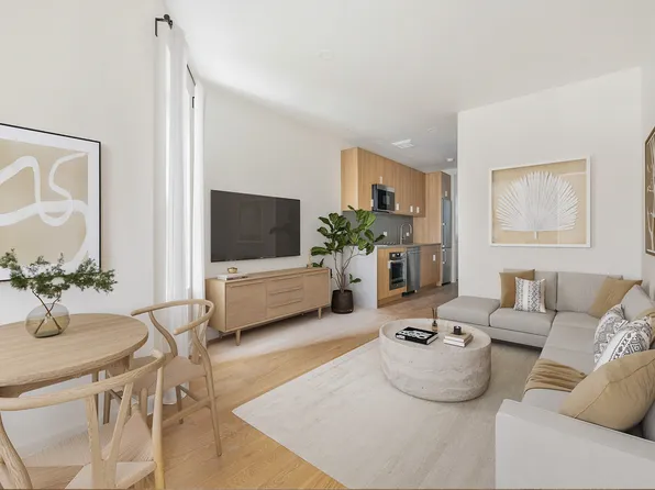 37 Carmine Street image 1 of 10