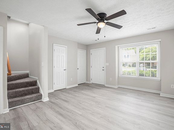 5th image of 9811 W Midland Way