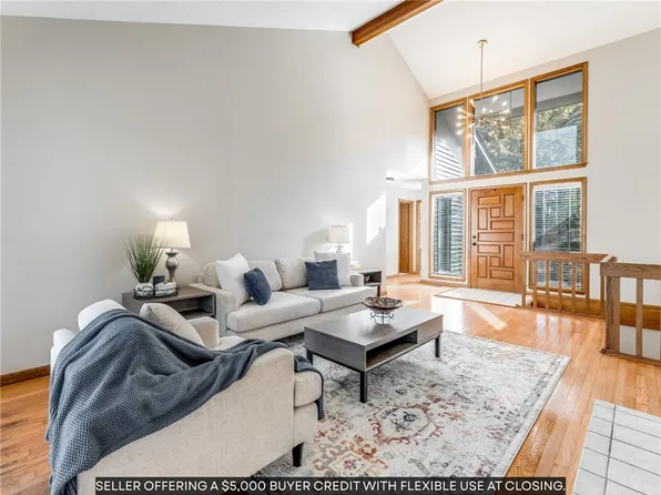 108 Lake Rd, Springdale, AR 72764