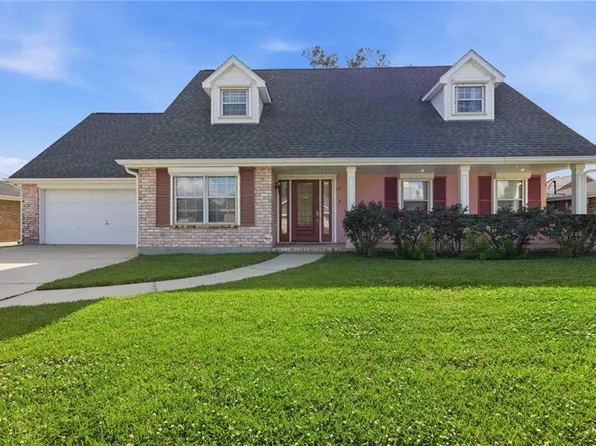 26 Edgewood Dr, Destrehan, LA 70047