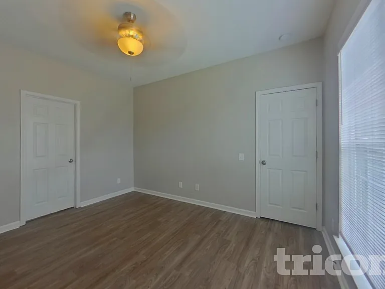 5400 Peachwood Dr — Photo 8