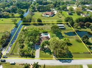 18900 SW 54th Pl, Southwest Ranches, FL 33332